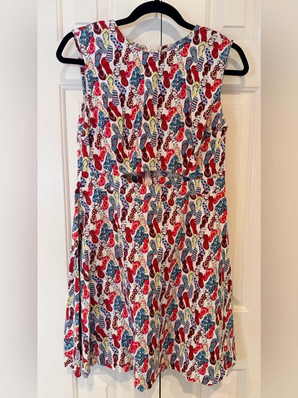 Attrattivo Mini Multicolor Printed Flip Flops A-Line Sleeveless Dress w Cutout